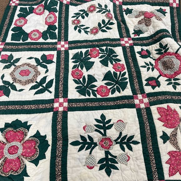 Vintage Impressions Green Floral Quilt Holiday Christmas Rips Stains 57.5" x 48" - Picture 4 of 14